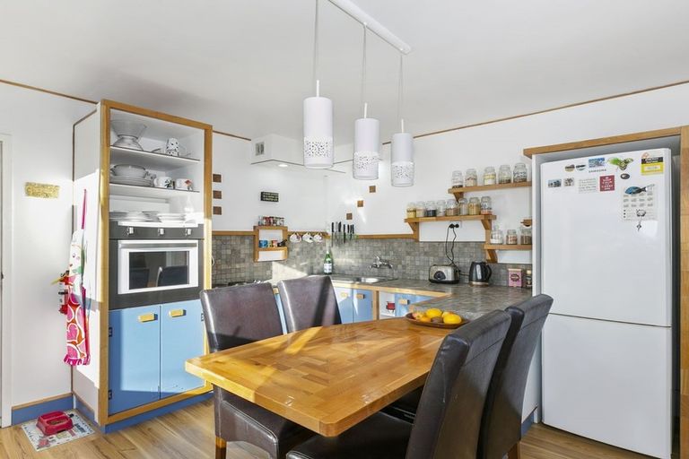 Photo of property in 26 Porterfield Street, Macandrew Bay, Dunedin, 9014