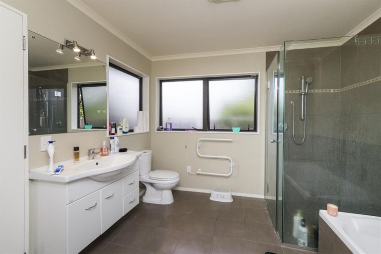 Photo of property in 11a Johnson Street, Bulls, 4818