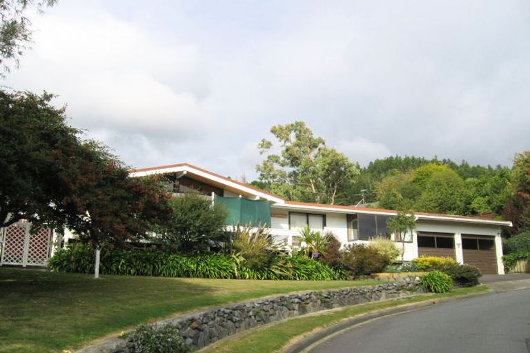 Photo of property in 9 Roman Close, Silverstream, Upper Hutt, 5019