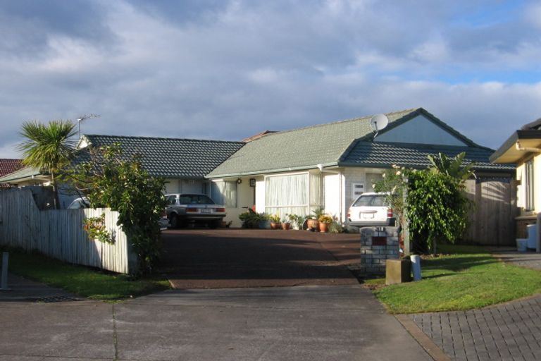 Photo of property in 21 Ballycullanie Place, Dannemora, Auckland, 2016