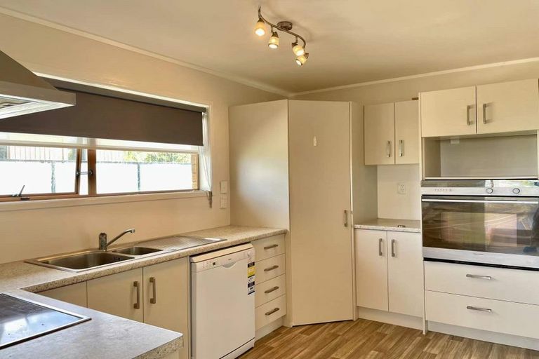 Photo of property in 182 Royal Road, Massey, Auckland, 0614