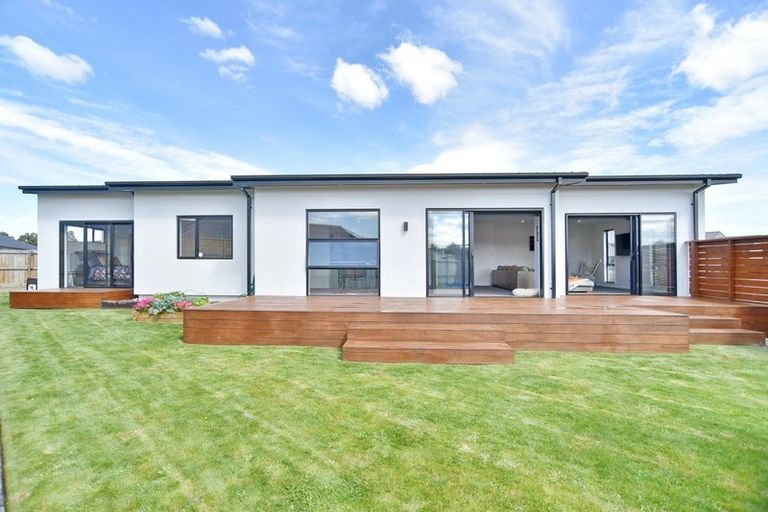 Photo of property in 10 Hamlett Drive, Woodend, 7610