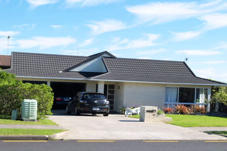 Photo of property in 1b Oakridge Way, Northpark, Auckland, 2013