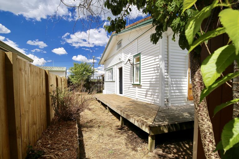 Photo of property in 129b Avalon Drive, Nawton, Hamilton, 3200