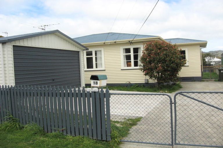 Photo of property in 18 Wright Street, Wainuiomata, Lower Hutt, 5014