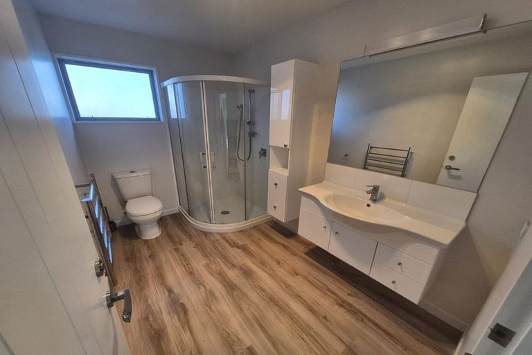 Photo of property in 10 Davaar Crescent, Broomfield, Christchurch, 8042