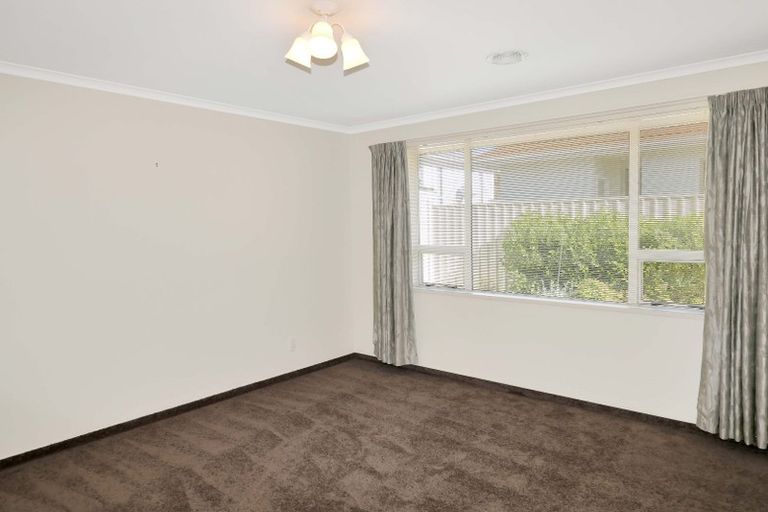 Photo of property in 33 Whitley Avenue, Ebdentown, Upper Hutt, 5018
