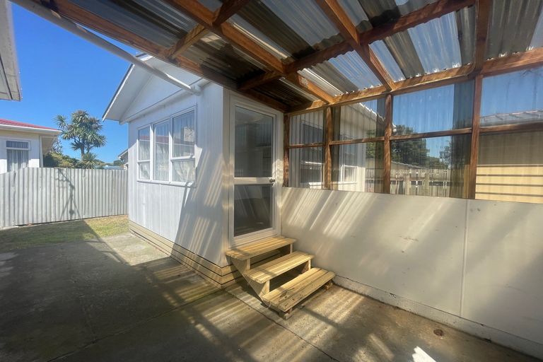 Photo of property in 49 Thatcher Street, Castlecliff, Whanganui, 4501