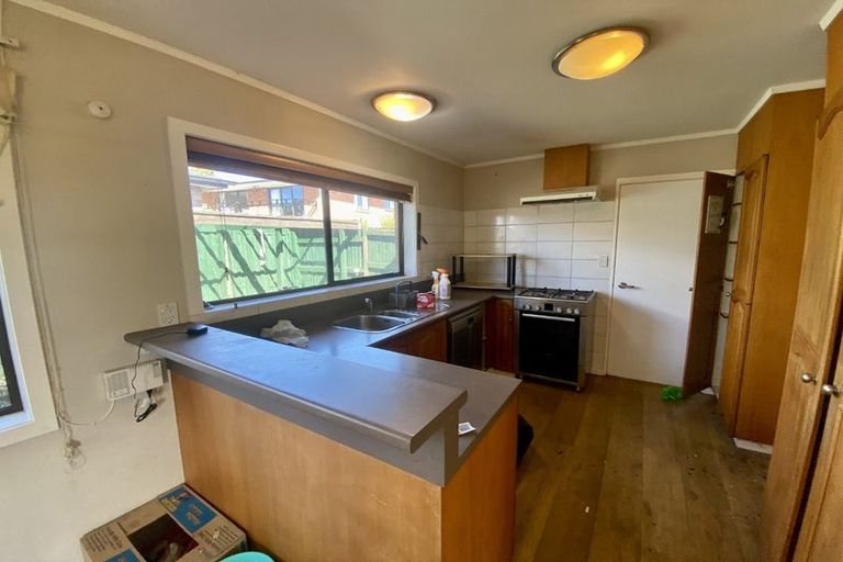 Photo of property in 1/38 Takapu Street, Henderson, Auckland, 0612