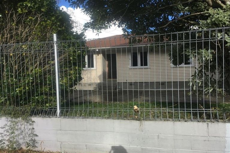 Photo of property in 6 Pembrook Street, Papakura, 2110