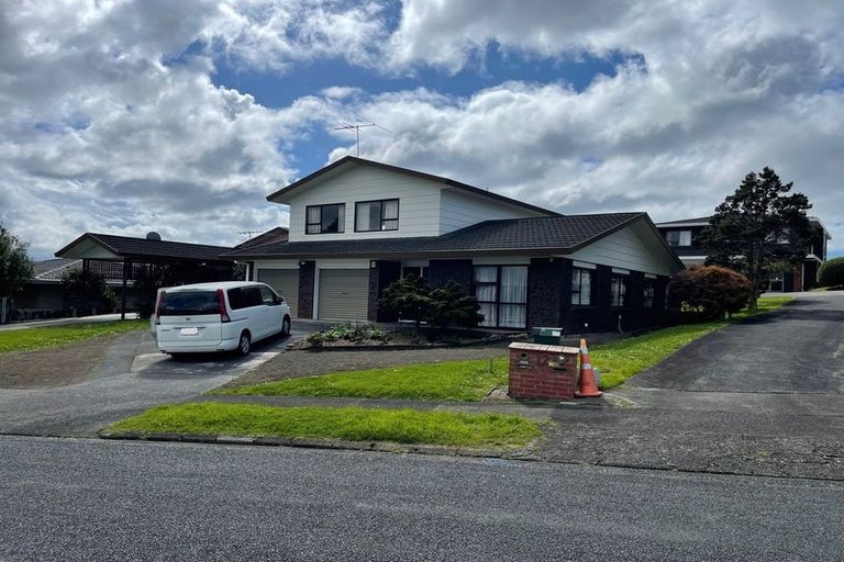 Photo of property in 10 Steeple Rise, Pakuranga, Auckland, 2010