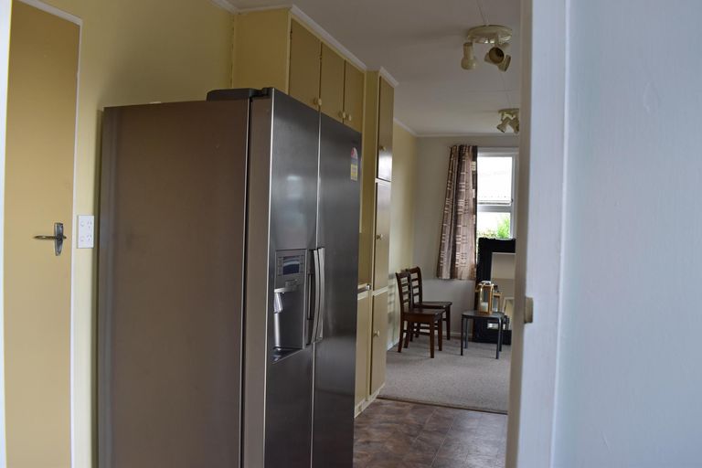 Photo of property in 12 Fisher Place, Carterton, 5713