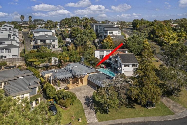 Photo of property in 4 Saddleback Rise, Murrays Bay, Auckland, 0630