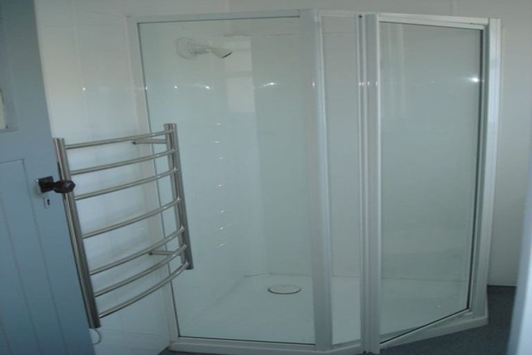 Photo of property in 9 Tensing Place, Sockburn, Christchurch, 8042