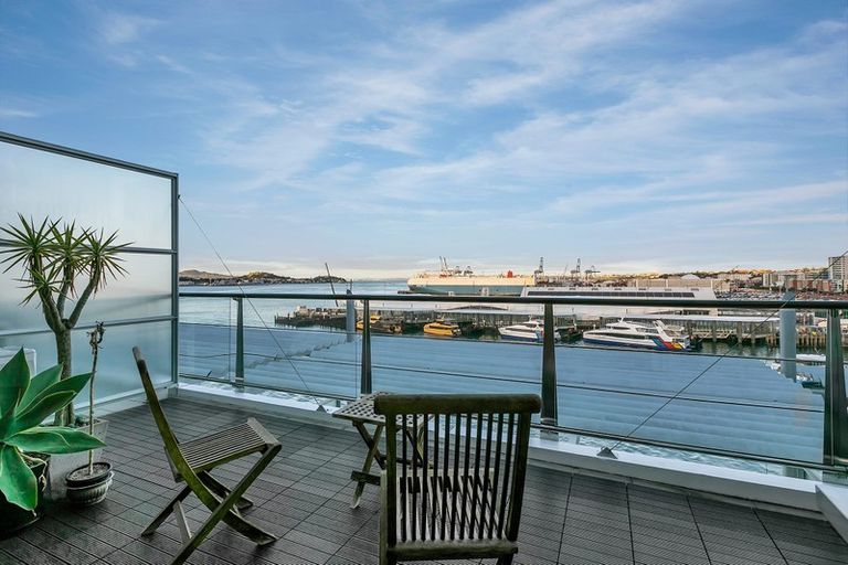 Photo of property in Shed 20 Princes Wharf Apartments, 48a/139 Quay Street, Auckland Central, Auckland, 1010