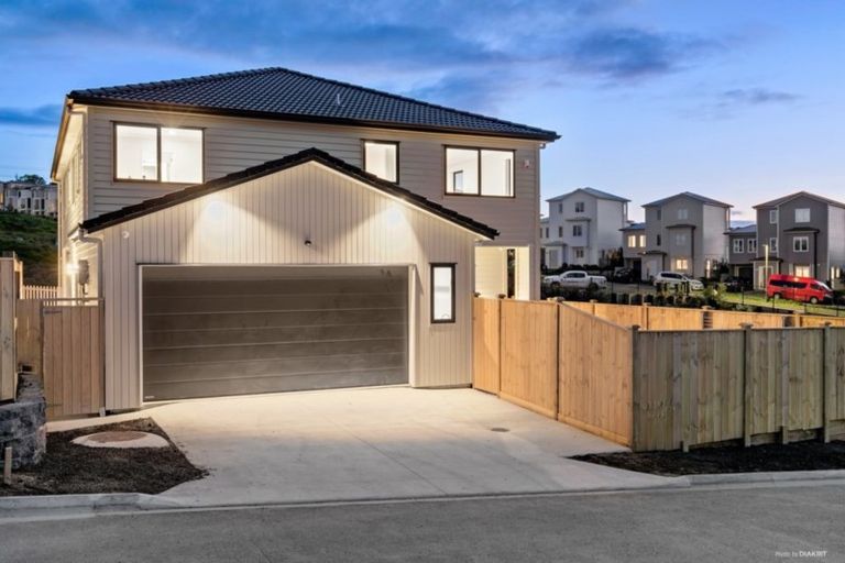 Photo of property in 60 Lime Hill Rise, Flat Bush, Auckland, 2019