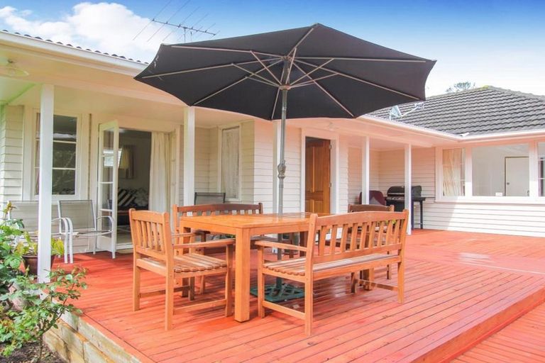 Photo of property in 71 Glendale Road, Glen Eden, Auckland, 0602