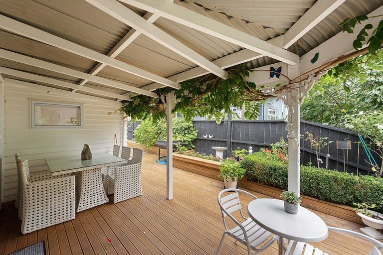 Photo of property in 19 Taniwha Street, Frankton, Hamilton, 3204