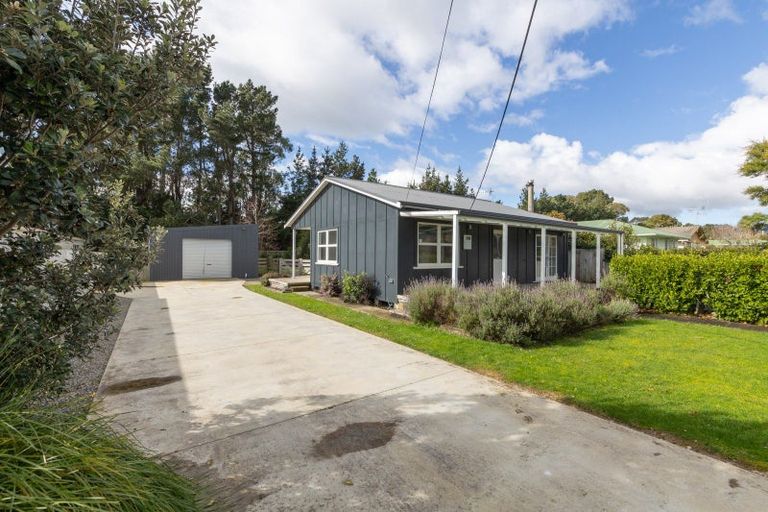 Photo of property in 37 Hewitts Road, Linton, Palmerston North, 4472