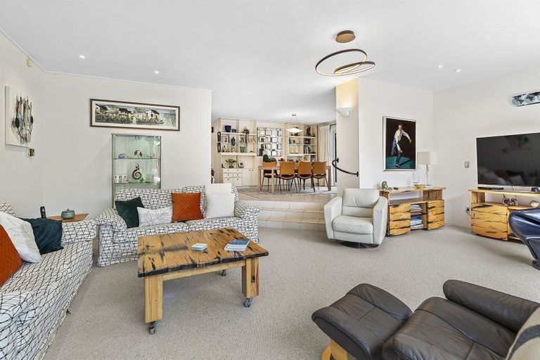 Photo of property in Highwic, 1/32 Hobson Street, Thorndon, Wellington, 6011