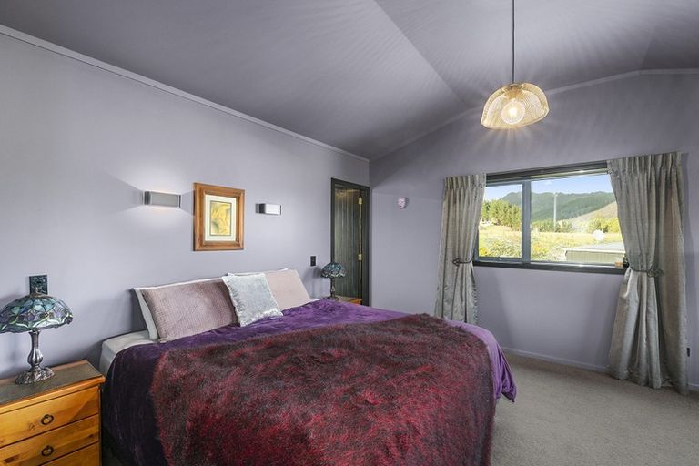 Photo of property in 68 Marchant Road, Kaitoke, Upper Hutt, 5018