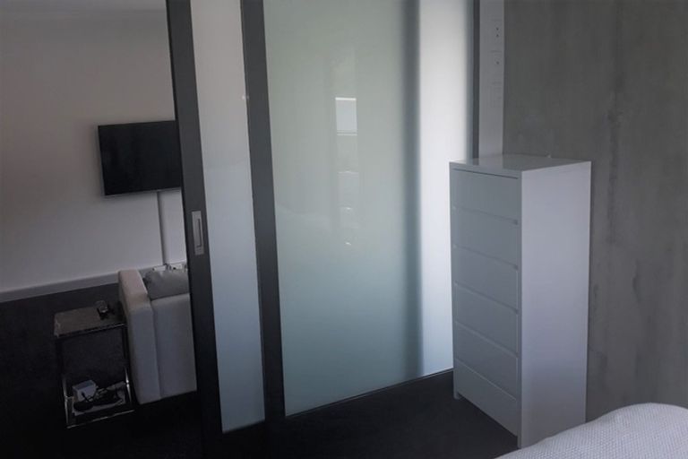 Photo of property in Frame Apartments, 903/111 Molesworth Street, Thorndon, Wellington, 6011