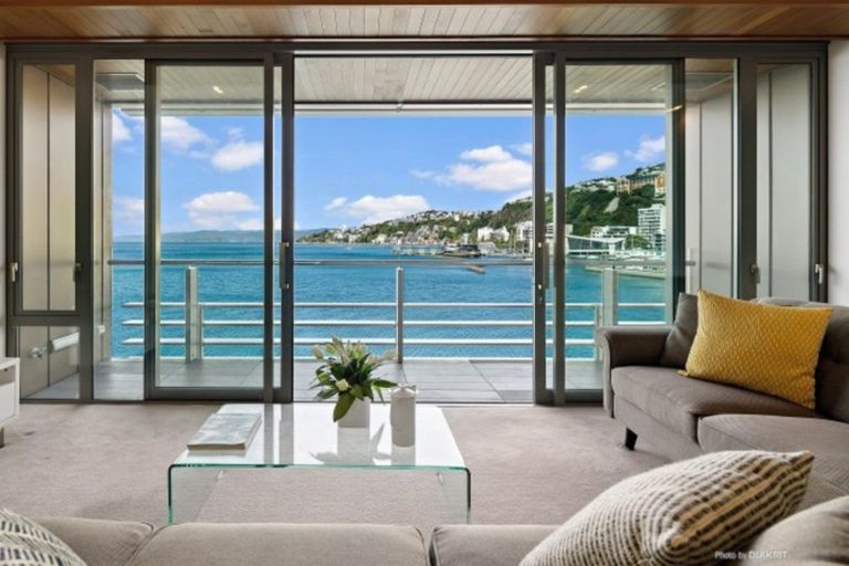 Photo of property in Clyde Quay Wharf, 2a/6 Clyde Quay Wharf, Te Aro, Wellington, 6011