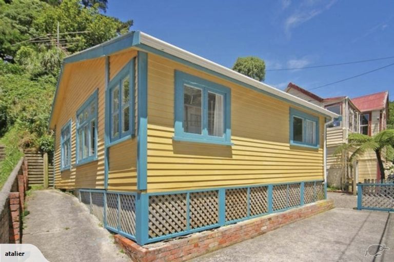 Photo of property in 67 Holloway Road, Aro Valley, Wellington, 6021