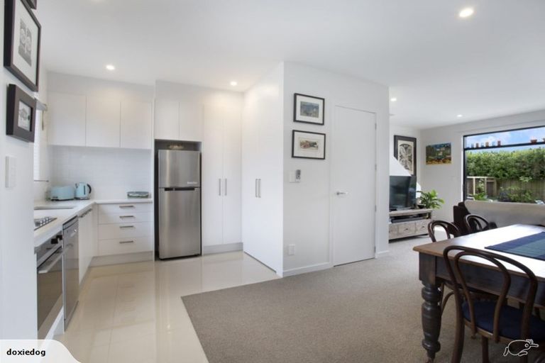 Photo of property in 5/50 Ocean View Road, Northcote, Auckland, 0627
