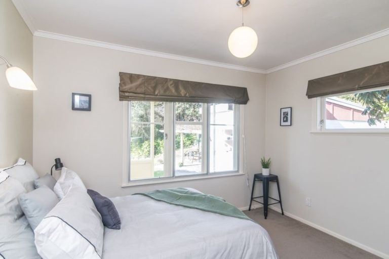 Photo of property in 169 Broderick Road, Johnsonville, Wellington, 6037