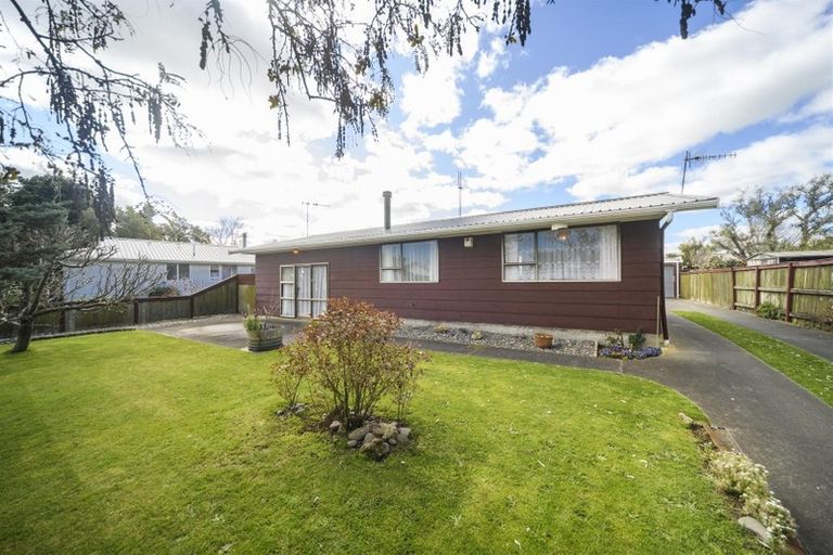 Photo of property in 4 Pain Street, Bulls, 4818