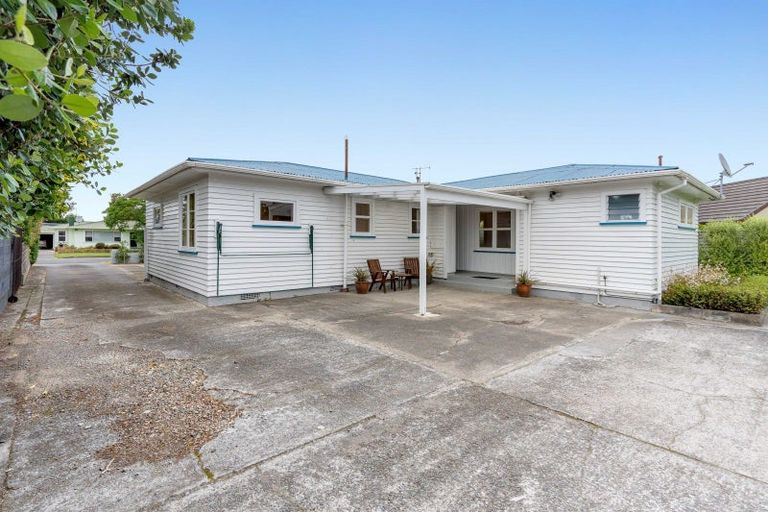 Photo of property in 24 Queen Street, Feilding, 4702