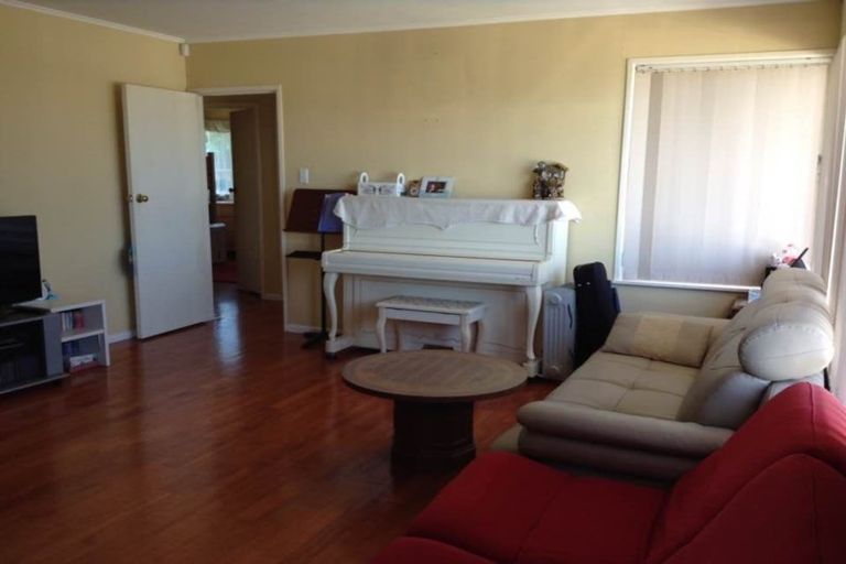 Photo of property in 5 Wycherley Drive, Bucklands Beach, Auckland, 2014