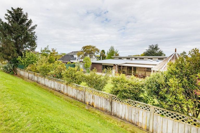 Photo of property in 69 Waterloo Crescent, Hokowhitu, Palmerston North, 4410