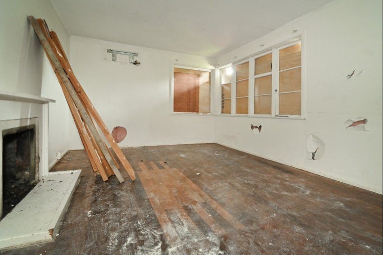 Photo of property in 1010 Pukatea Street, Saint Leonards, Hastings, 4120