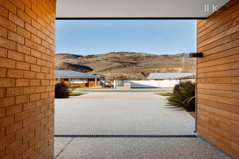 Photo of property in 7 Alpha Street, Cromwell, 9310