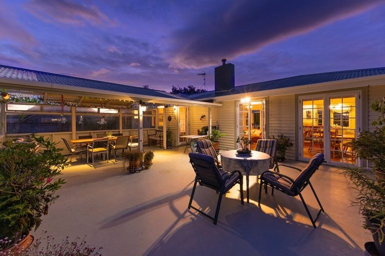 Photo of property in 10 Douglas Street, Paraparaumu Beach, Paraparaumu, 5032