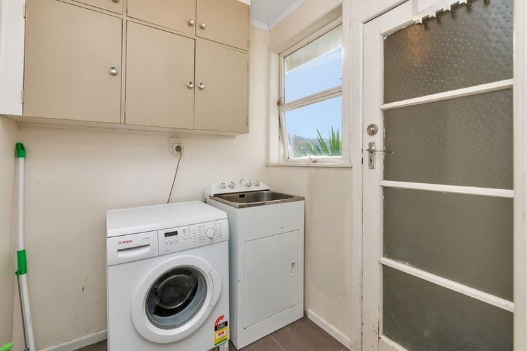 Photo of property in 24 Mcinnes Avenue, Te Kamo, Whangarei, 0112