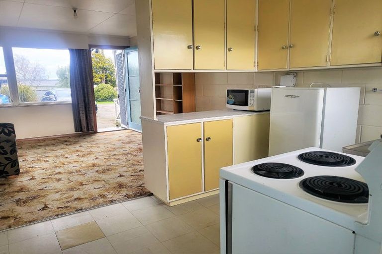 Photo of property in 1/25 Queen Street, Dannevirke, 4930