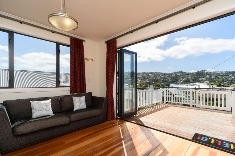 Photo of property in 94 Eden Street, Island Bay, Wellington, 6023