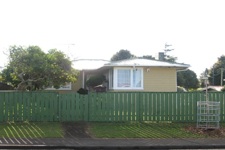 Photo of property in 3 Coles Place, Manurewa, Auckland, 2102