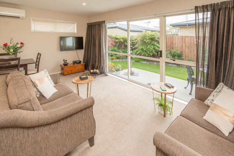 Photo of property in 24/13 Sylvan Street, Hillmorton, Christchurch, 8024