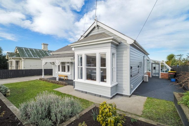 Photo of property in 17 Stanley Street, Kenmure, Dunedin, 9011