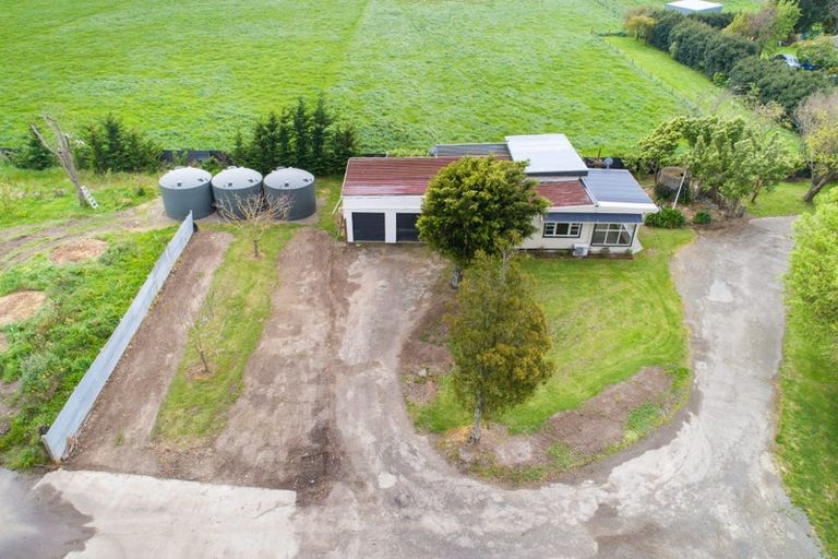 Photo of property in 158a-b Walkers Road, Longburn, Palmerston North, 4477