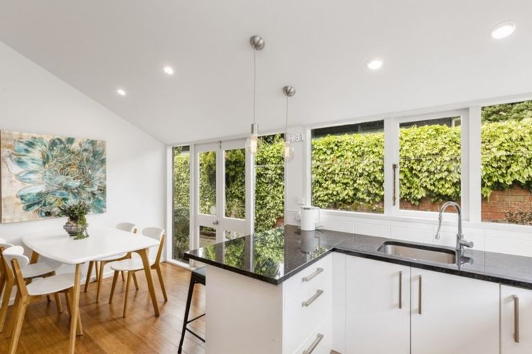 Photo of property in 84a Kings Crescent, Hutt Central, Lower Hutt, 5010