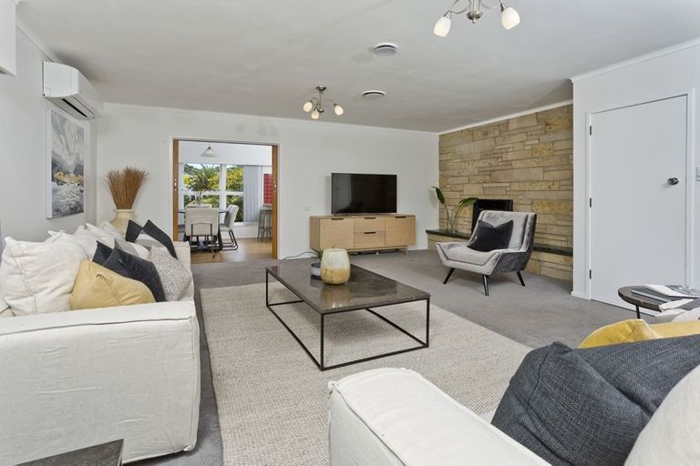 Photo of property in 28 Northumberland Avenue, Belmont, Auckland, 0622