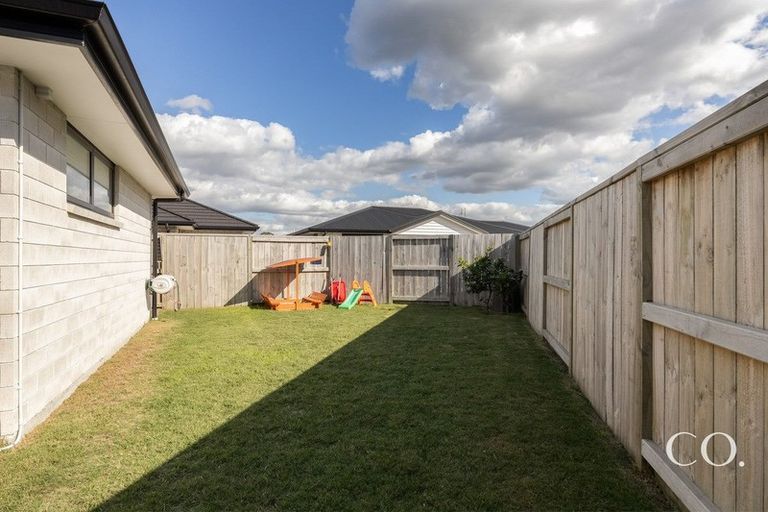 Photo of property in 16 Bill Miller Drive, Papamoa, 3118
