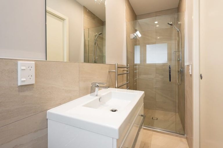 Photo of property in 3/74 Jubilee Road, Khandallah, Wellington, 6035