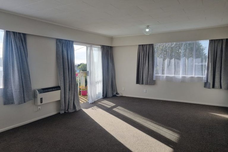 Photo of property in 23a Ernest Street, Ranui, Porirua, 5024