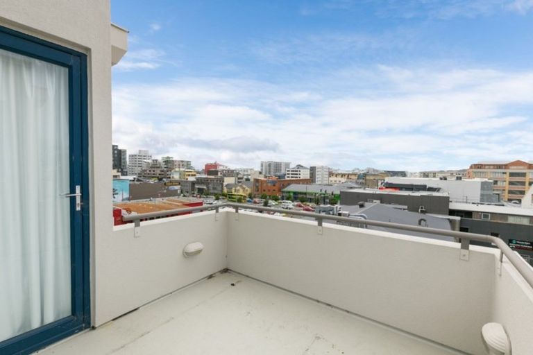 Photo of property in Anderson Apartments, 11/248 Willis Street, Te Aro, Wellington, 6011